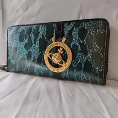 未使用級　ヴィヴィアンウエストウッド　長財布　レオパード　オーブ