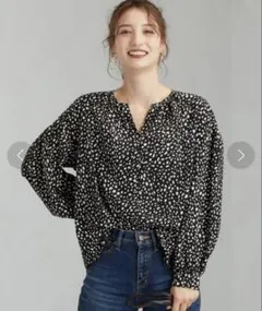 【GREEN LABEL RELAXING】プリントボリュームスリーブブラウス