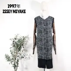 2026年最新】issey miyake ワンピースの人気アイテム - メルカリ