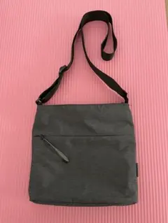 Item thumbnail for item 85e8ee64-530c-4cf2-97fd-655f9a4c8e8c