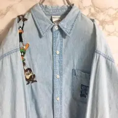 ルーニーテューンズ　ワンポイント刺繍　オールスター　シャンブレーシャツ　水色　Ｍのサムネイル