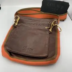 ！極美品！　ロエベ　ショルダーバッグ　レザー
