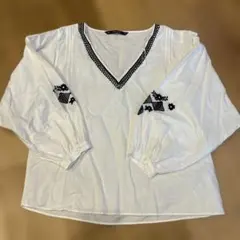 ZARA BASIC ホワイト 刺繍入り 長袖シャツ M