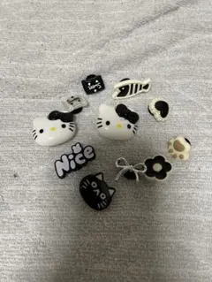 値下げ⭕️即購入⭕️クロックス ジビッツ 11個セットのサムネイル
