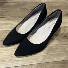オリエンタルトラフィック　ブラックスエードパンプス