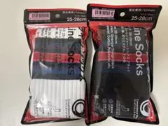 【新品未使用】ファミマ　ストレンジャーシングス ラインソックス 25-28cmのサムネイル