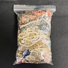 イミテーションアクセサリー まとめ売り 2kg超 ネックレス リング ブローチ等