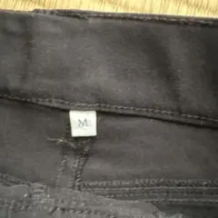 M ブラック スキニーパンツ　ストレッチ　黒