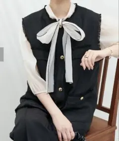 【美品】フリンジデザイン金釦ツイードベスト