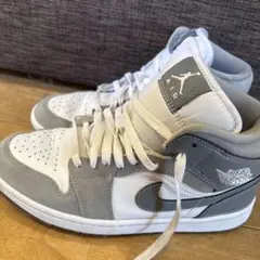 NIKE AIR JORDAN 1 MID ホワイト グレー