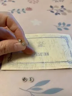 一粒ダイヤピアス　0.3ct Pt