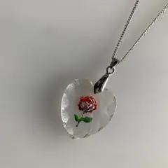 ガラスハート　バラ　ペンダントヘッド　ヴィンテージ