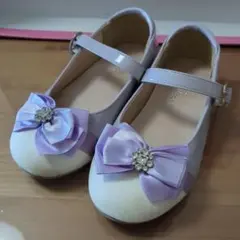 リボン付きホワイトフォーマルシューズ　18センチ