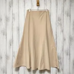 UNIQLO ユニクロ　ウエスト70　ブラッシュ マーメイドスカート