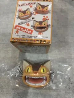 ネコバスのフェイスマグネット