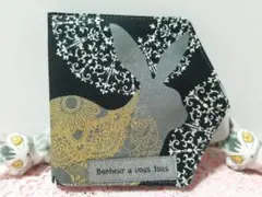 マグネット式 マスクケース 仮置き用① 百花繚乱 うさぎ 黒 うさんぽ うさ飼い