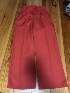 GU カラースラックス　赤　M