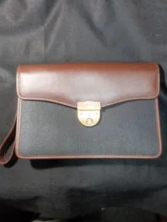 dunhill　ダンヒルのクラッチバッグ　ギャランティカード　鍵　付属