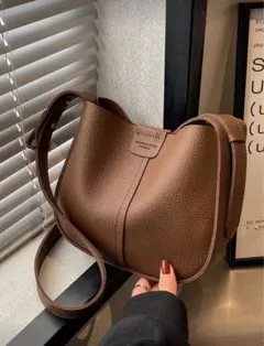 小さめショルダーバッグ