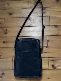お値下げ黒レザーショルダーバッグ