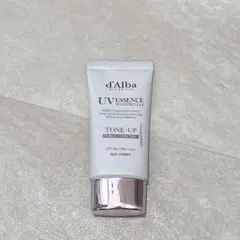 d'Alba ダルバトーンアップサンクリーム パープル 50ml