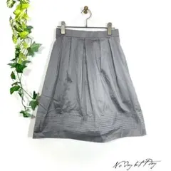 INED イネド 膝丈 フレアスカート 灰色 プリーツ 9号 日本製 オフィス