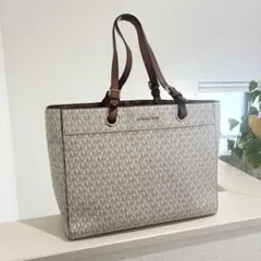 マイケルコース　トートバッグ　MK 総柄　ロゴ　ホワイト×ブラウン