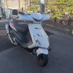 期間限定値下げ　スズキ アドレス V125S リミテッド　パーツ多数のサムネイル