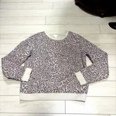 お正月価格。H＆Mウィリアムモリスコラボの白にリーフ柄裏起毛トレーナー