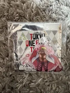 ONE PIECE トンガリ缶バッジ ドフラミンゴ - メルカリ