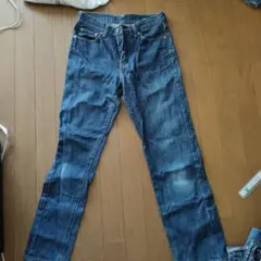 UNIQLOレディース　 ストレートジーンズW63