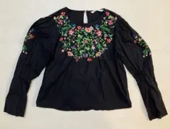 ZARA ザラ　花　フラワー　刺繍　ブラウス ブラック