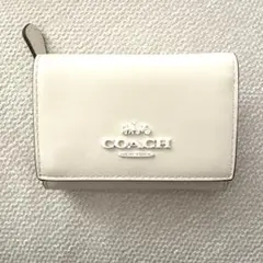 コーチ　三つ折り財布　ホワイトのサムネイル