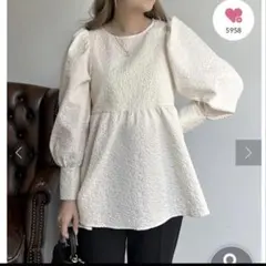 prose verse(プロズヴェール) アイボリー ペプラムブラウス