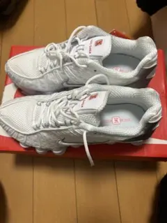 W NIKE SHOX TL ホワイト/メタリックシルバー