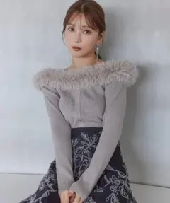 【美品】デコルテファーニットプルオーバー SNIDEL