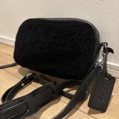 UGG ショルダーバッグ ブラック ファー ラインストーン | Mercari