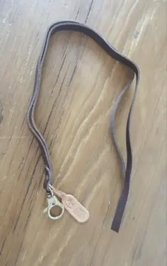 IL BISONTE / レザーショルダーストラップ / ブラウン