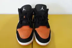 NIKE AIR JORDAN 1 LOW オレンジ ブラックのサムネイル