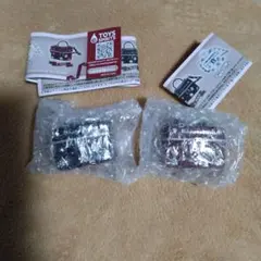 新品 2個セット JILL STUART ミニブローチバニティキーホルダー