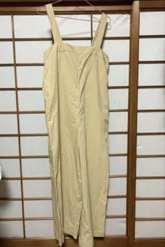 ベージュ サロペット