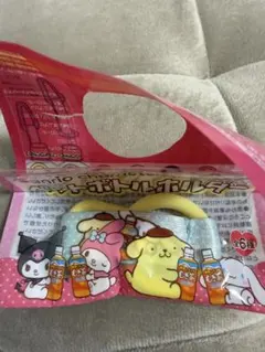 サンリオキャラクター　ペットボトルホルダー　プリン　シナモロール