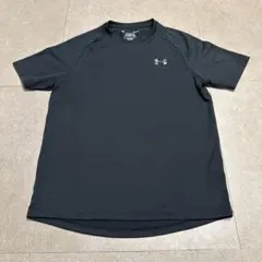 Under armour スポーツウェア　半袖　tシャツ ランニング　黒　M
