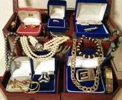 遺品整理 大量アクセサリー 刻印 指輪 喜平 ブローチ等未検品