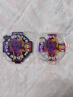 B'z FYOP＋　会場限定ガチャ　アクリルロゴスタンドセット