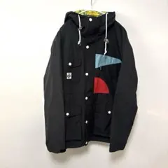 ▪️chums チャムス　マウンテンパーカー　切り替えデザイン　ジャケットのサムネイル