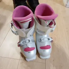 Item thumbnail for item 59922954-01b9-4011-97f4-51ec78d8b47a