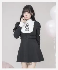 pium ヨーク切替ベルト付きプリーツミニワンピース - メルカリ