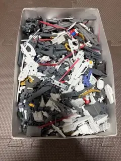 ガンプラ MG.HG大量ジャンクパーツ まとめ売り - メルカリ