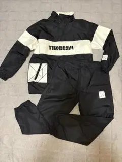 タングラム　TANGRAM　ナイロンセットアップレインウェア 黒 Lサイズ